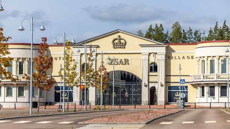 Konkunrssiin mennyt Zsar ostoskeskus Vaalimaalla.