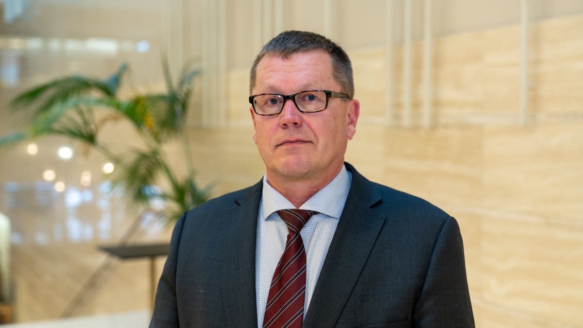 Eurooppalaisen hybridiosaamiskeskuksen verkostojohtaja Jukka Savolainen.