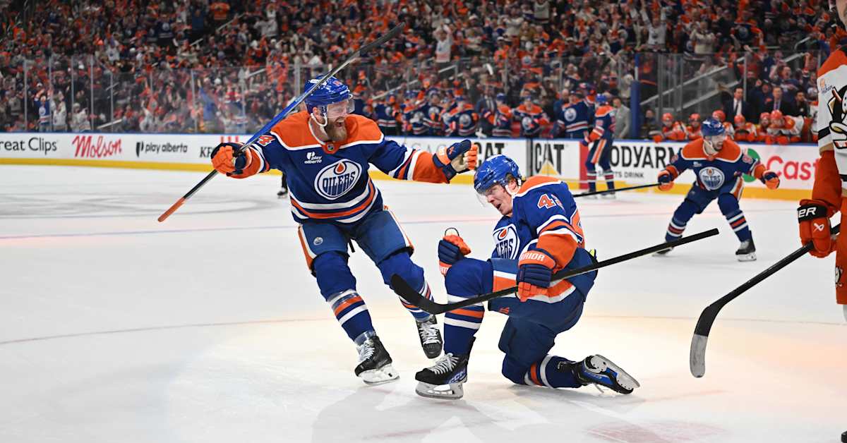 Kasperi Kapanen gånger två – matchhjälte i Edmonton