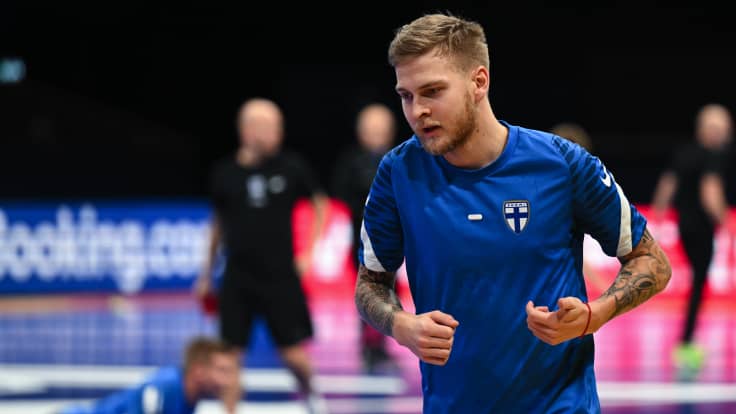 Suomen futsalmaajoukkueen pohjapelaaja Jani Korpela.