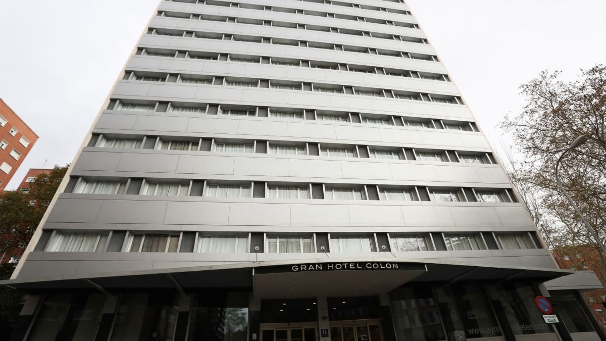 Gran Hotel Colon -hotelli on otettu sairaalakäyttöön Madridissa.