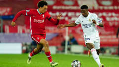 Trent Alexander-Arnold ja Vinicius Junior Mestarien liigassa keväällä 2021.