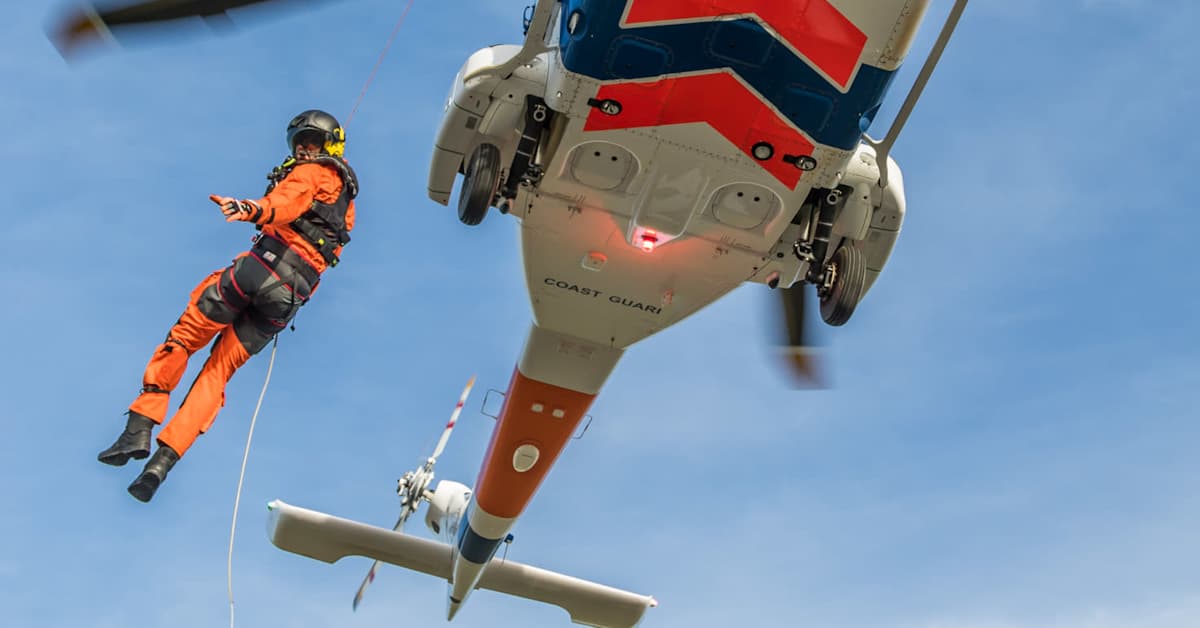Maailman suurimman helikopterioperaattorin ei ole mahdollista kouluttaa pelastajiaan Atlantilla, joten he tulivat Lohjalle | Uusimaa