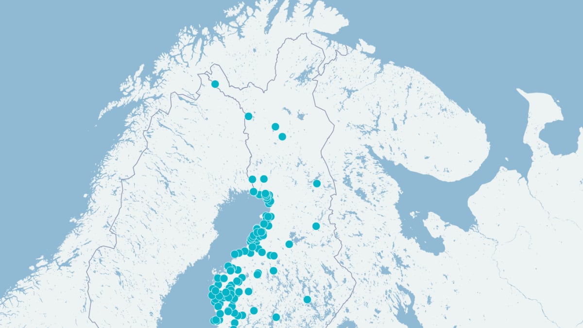 Kartta, jossa näkyvät toiminnassa olevat tuulivoimalat Suomessa.