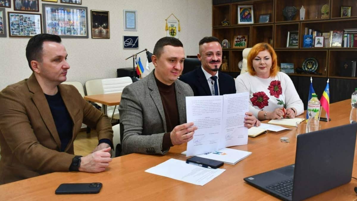 Ukrainalaisen Nizhynin kaupungin ja Imatran välinen yhteistyösopimus allekirjoitettiin tänään Zoomin välityksellä.