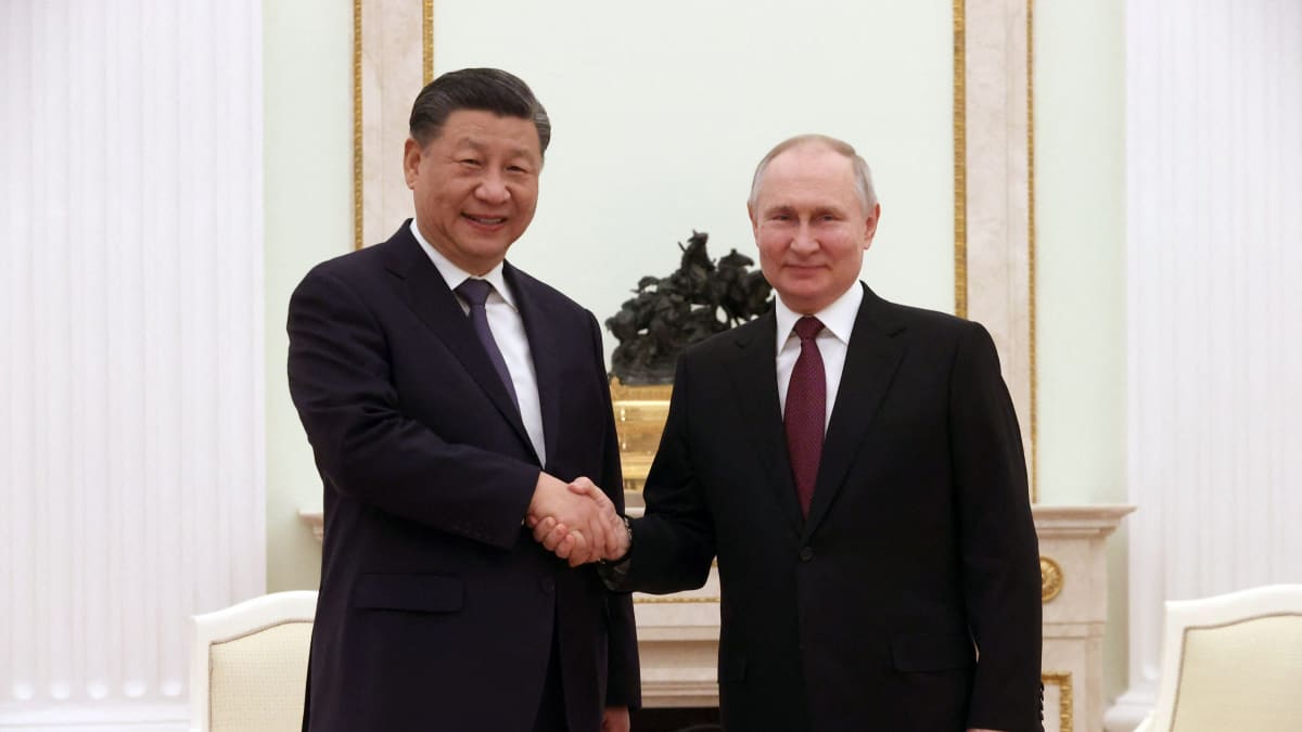 Venäjän presidentti Vladimir Putin on toivottanut Kiinan vastinparinsa Xi Jinpingin tervetulleeksi Moskovaan.