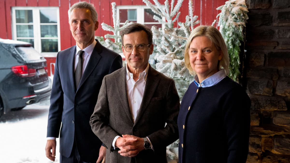 Jens Stoltenberg, Ulf Kristersson ja Magdalena Andersson.