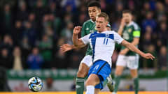 Rasmus Schüller ja Shea Charles.