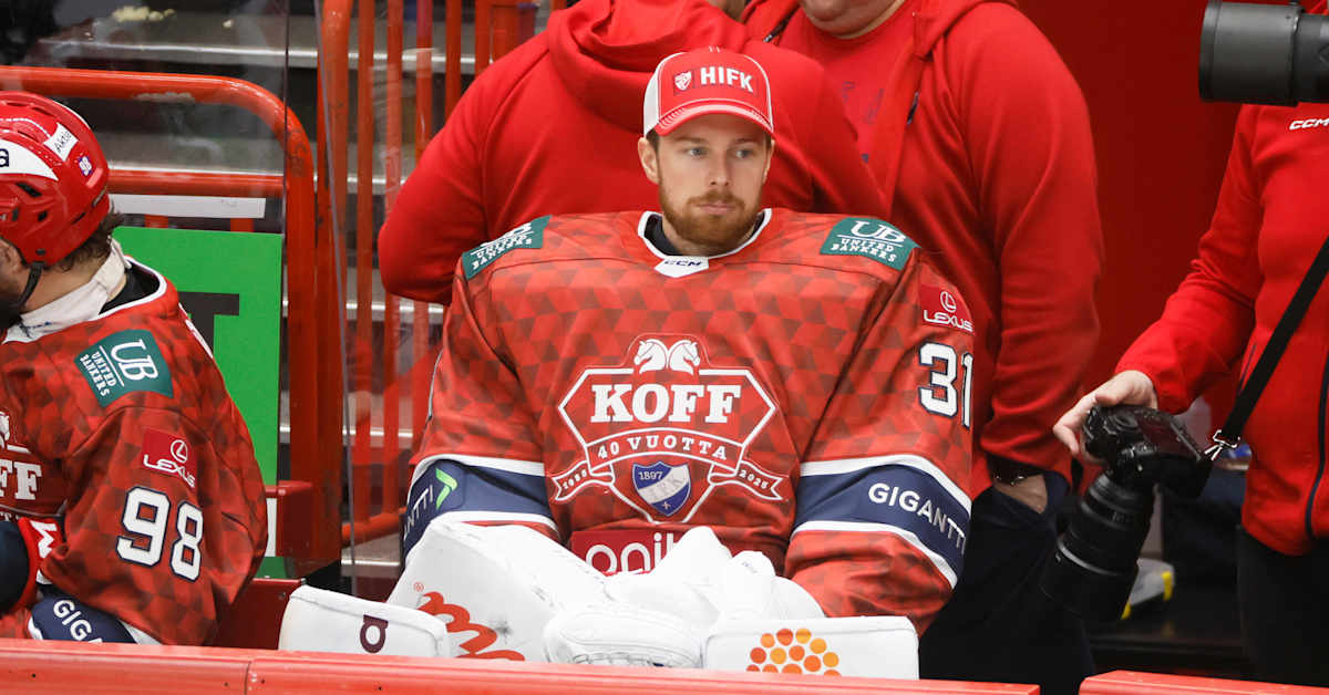 Fruktansvärda debuten för HIFK-svensken: Hugo Alnefelt utbytt efter fyra insläppta på åtta minuter