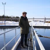 Joona Mielonen Kymen Veden jätevedenpuhdistamolla Mussalossa Kotkassa.