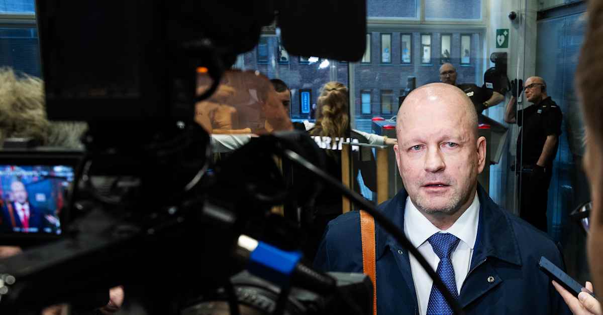 Kansanedustaja Timo Vornasen erottaminen eduskunnasta olisi raskas prosessi