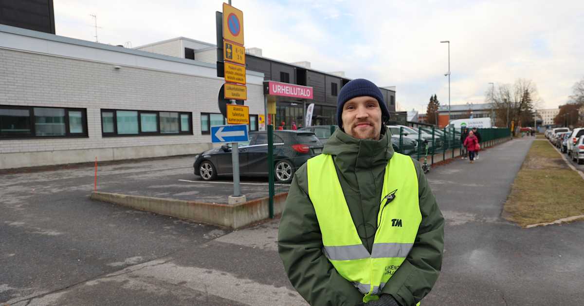 Lappeenrannan urheilutalolla ja uimahallilla on tuskastuttu opiskelijoiden pysäköintiin – kaupunki tilasi apua