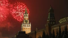 Tänä vuonna ilotulitusnäytös järjestettiin Moskovassa tyhjällä Punaisella torilla koronarajoitusten vuoksi.