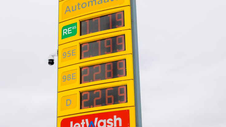 Polttoaineiden hintatolppa.