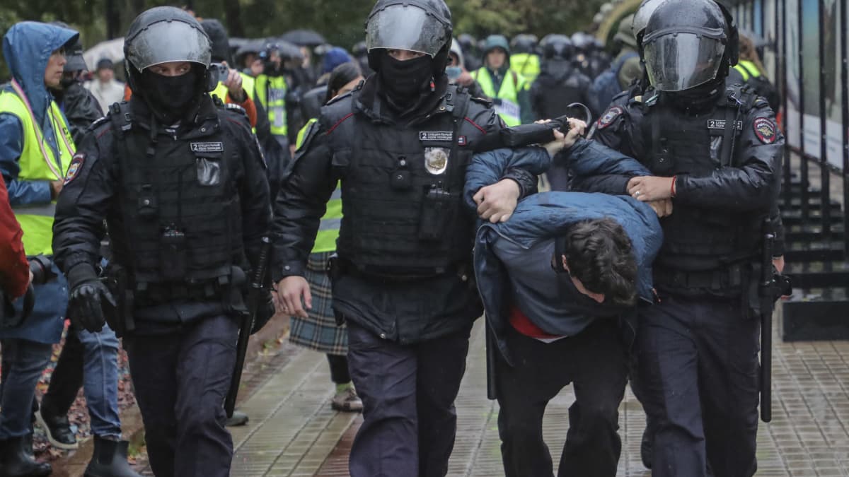 Henkilö pidätettiin liikekannallepanon vastaisessa mielenosoituksessa Moskovan keskustassa lauantaina.