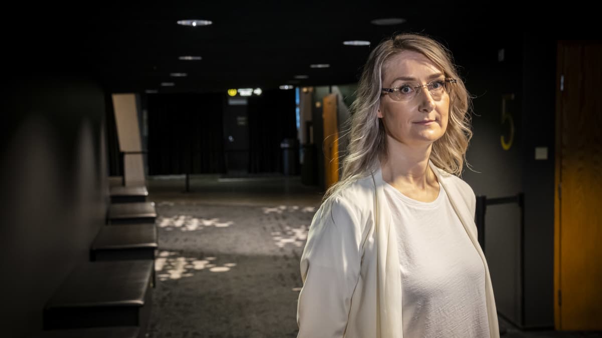 Kirjailija Emmi Itärinta