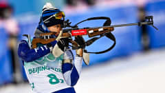 Mari Eder pystyammunnassa Pekingin olympialaisissa.