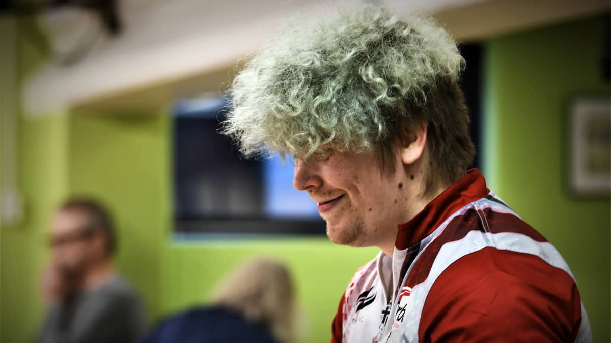 Bowlaren Santtu Tahvanainen.