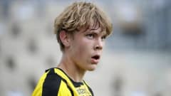 Niklas Pyyhtiä kaudella 2021 Espoon Hongan paidassa.