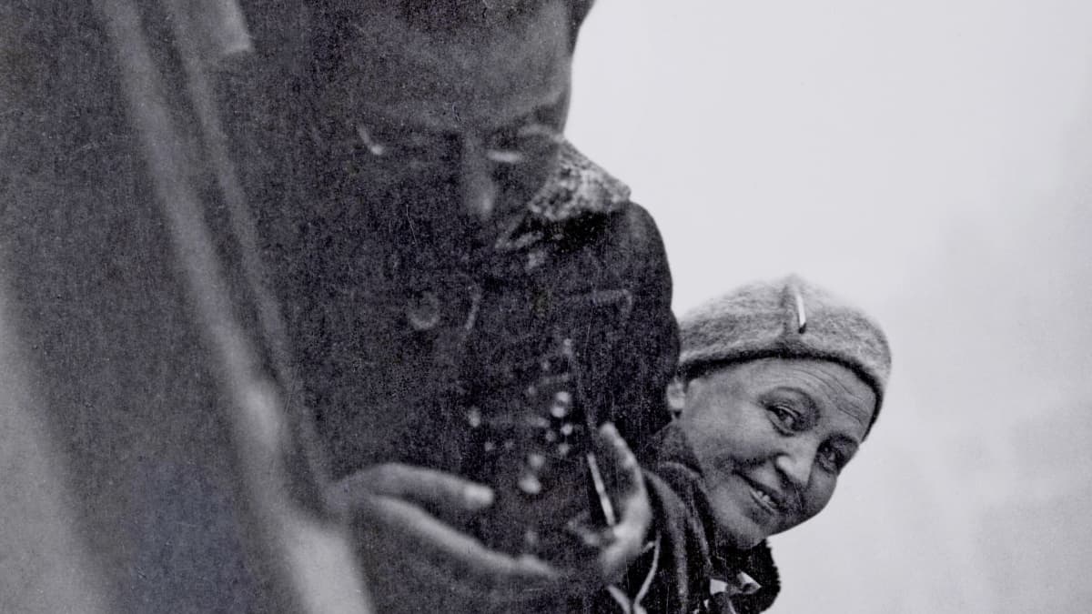 Aino Aalto ja László Moholy-Nagy Lontoossa 1933.