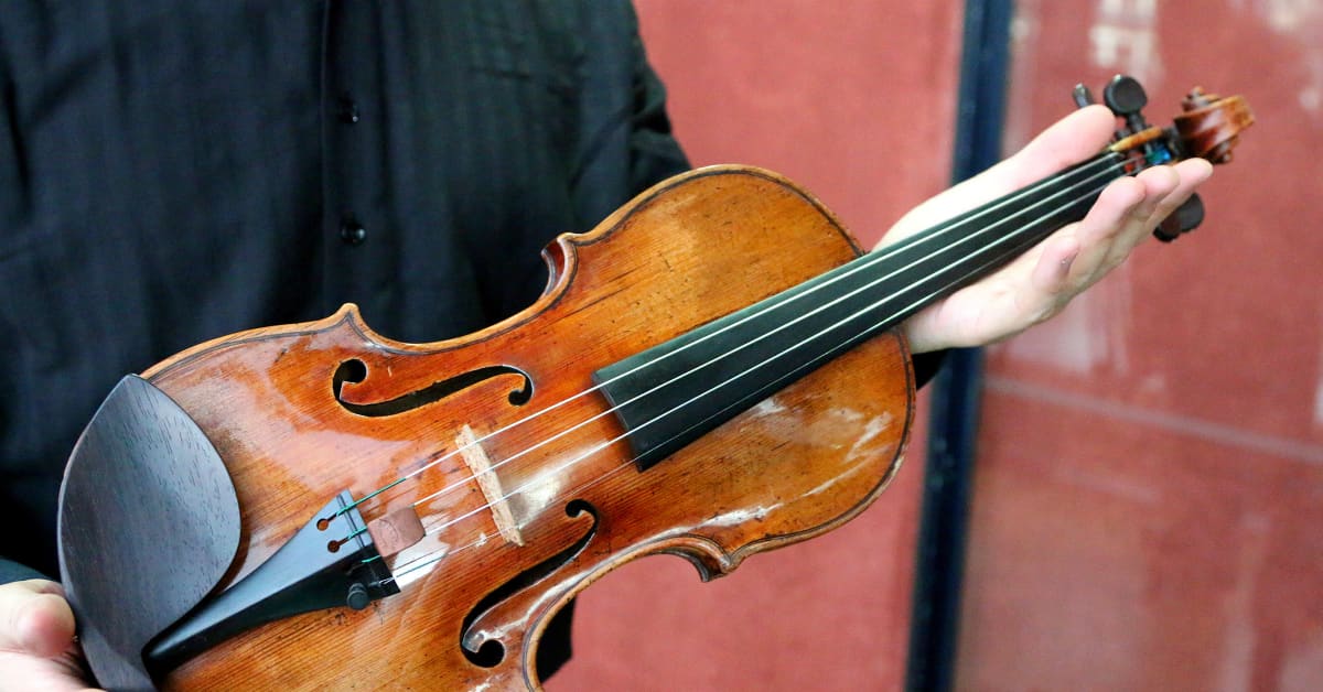 Nuoret kilpailevat Juhani Heinonen -viulukilpailussa Jyväskylässä – mukana  on kolme osallistujaa Keski-Suomesta