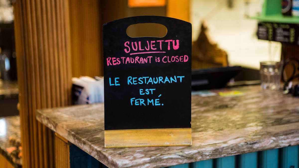 Tampereen Kauppahallin Neljä Vuodenaikaa-ravintola oli suljettuna 25. maaliskuuta 2020.