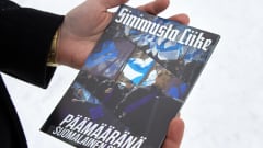 Sinumusta liikkeen vaalimainos.