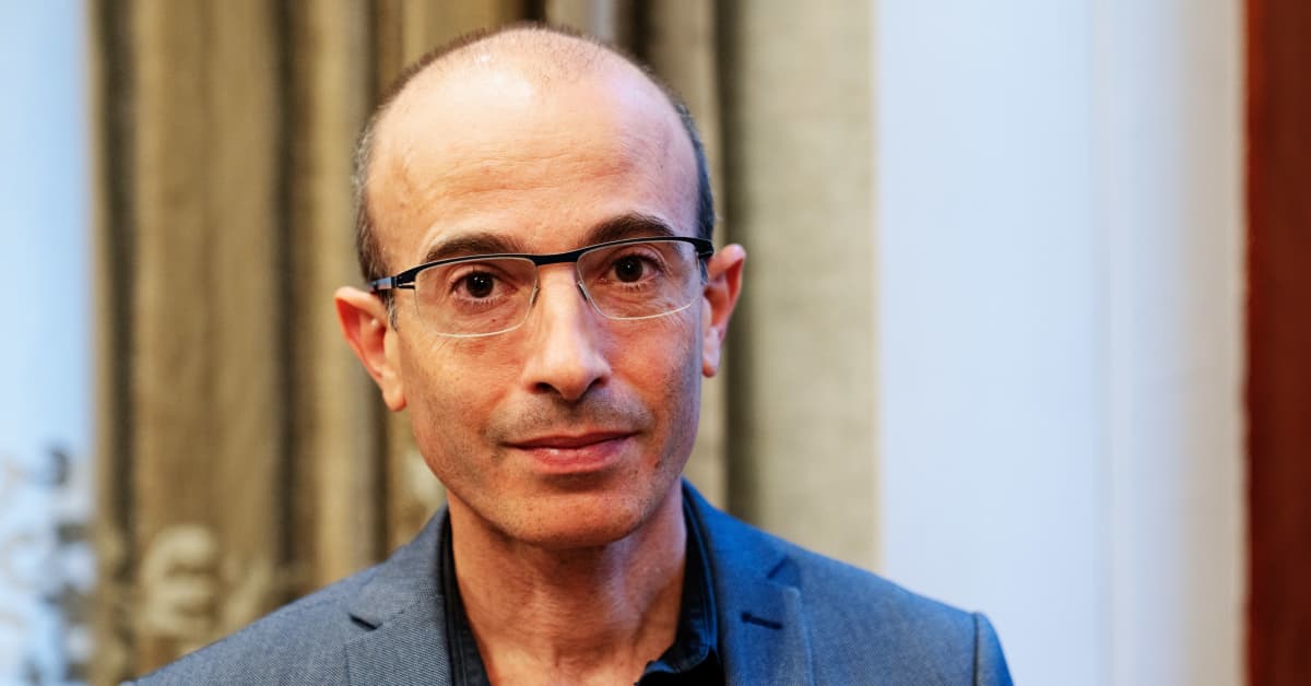 Tieteen supertähti Yuval Noah Harari tyrmää Putinin historiapuheet – ”Hän on roolittanut itsensä Hitleriksi”