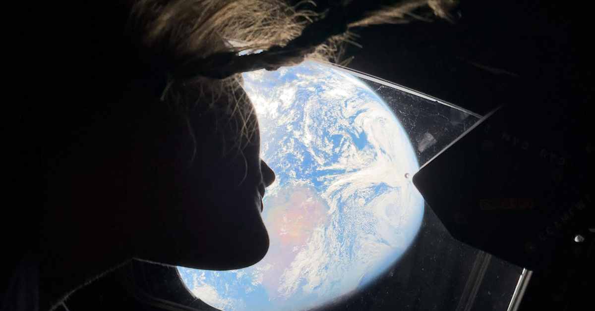 Katso kuvakooste: näin huikealta maapallo näyttää avaruusaluksen ikkunasta