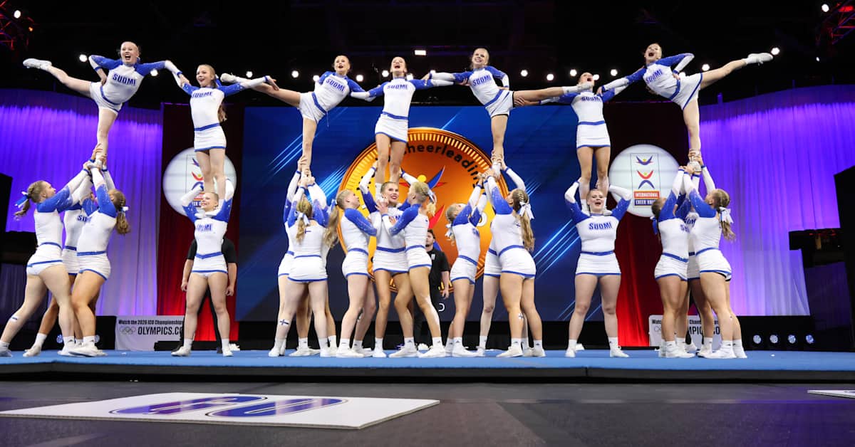 Tyttöjen cheer-maajoukkue MM-hopealle Floridassa – ”Vaikka mitali on hopeinen niin joukkue on kultainen”