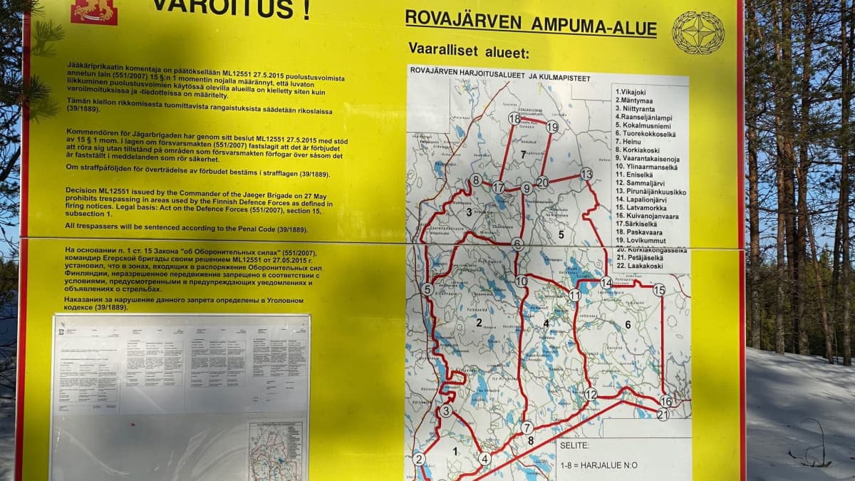 Puolustusvoimien Rovajärven ampuma-alueesta varoittava kyltti.