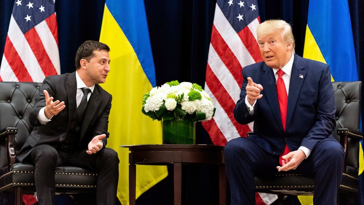 Presidentit Volodymyr Zelenskyi ja Donald Trump tapasivat New Yorkissa syyskussa 2019.