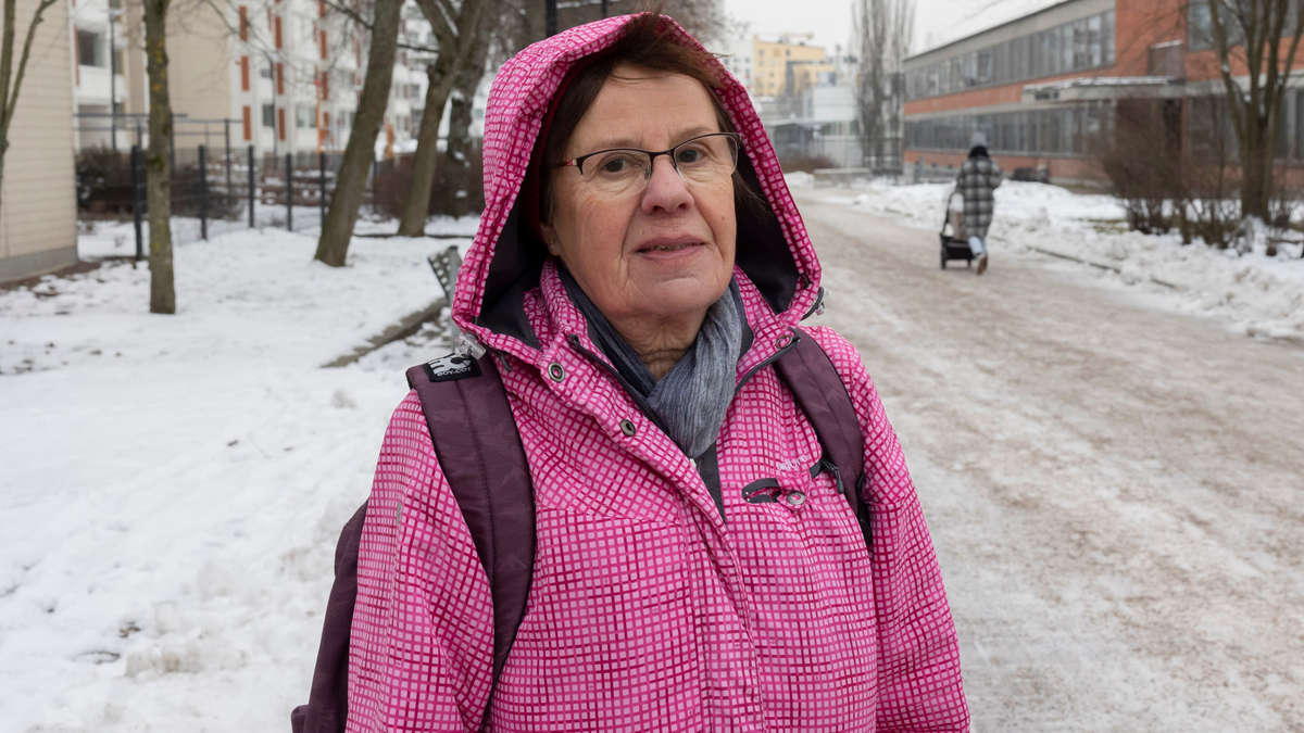 Postinjakajan väkivaltainen kuolema järkyttää asukkaita Myyrmäessä ...