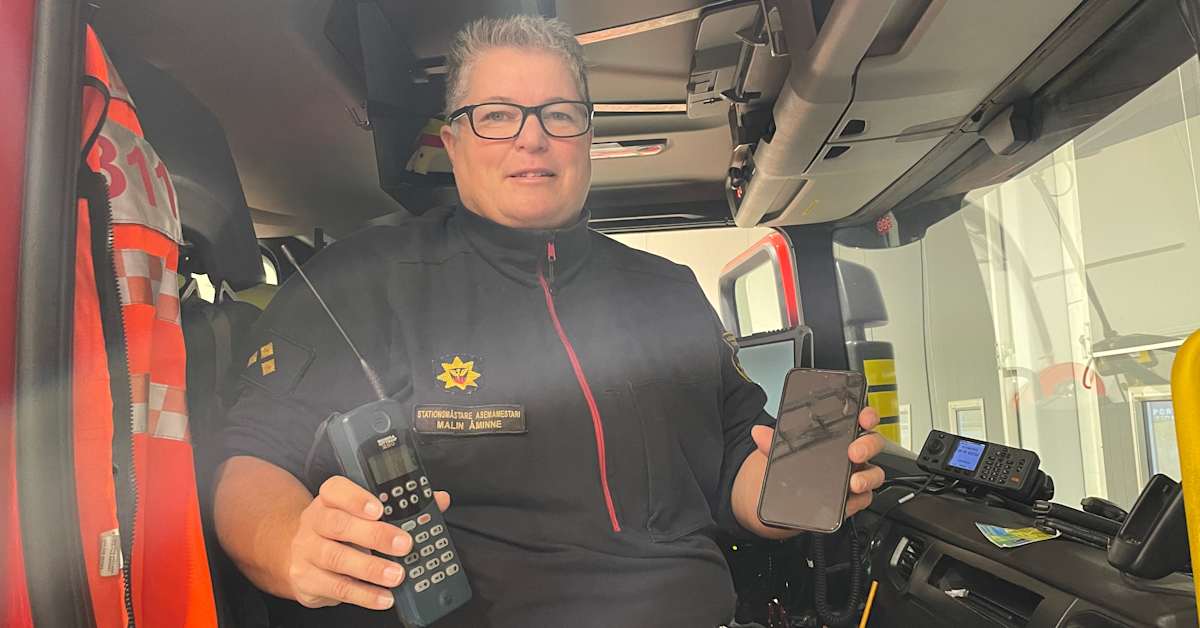 Laddning på natten kan bli farligt – så minskar du risken för batteribrand