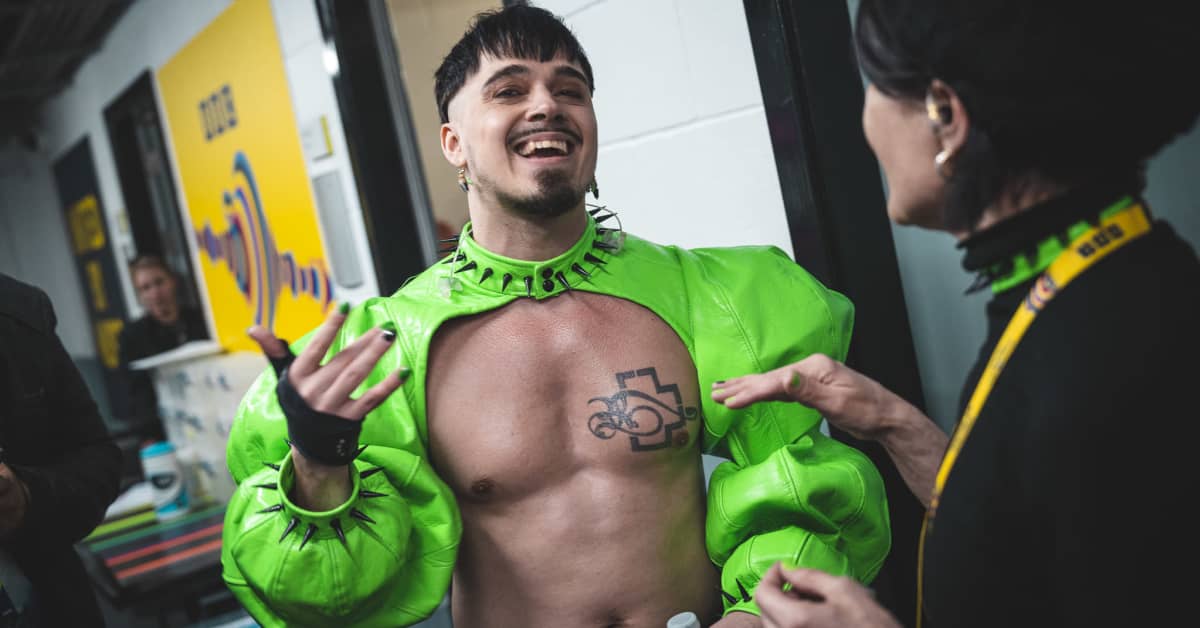 Watch Käärijä, DJ Alan Walker play popup gig on a Helsinki tram Yle