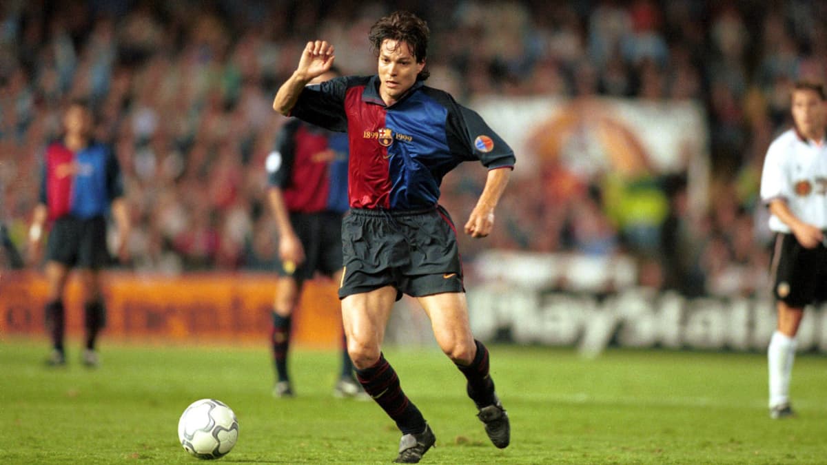 Jari Litmanen i FC Barcelonas legendariska speldräkt.