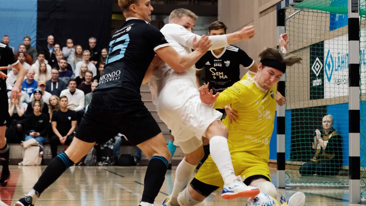 Kuva Futsal-Liigan paikallisottelusta Riemu–KaDy 27.9.2022.