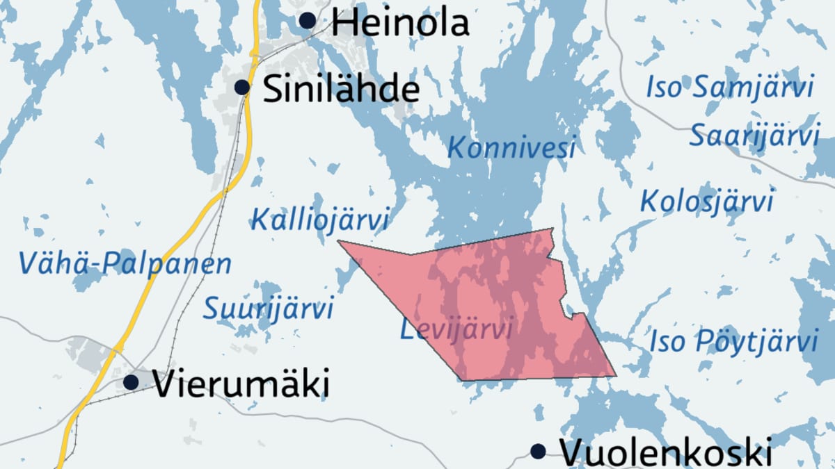Kartta, jossa näkyy muun muassa Heinola, Sinilähde, Vierumäki ja Vuolenkoski. Konniveden alalaidassa on merkitty punaisella kuviolla alue, jolle malminetsintäyhtiö on tehnyt varauksen.