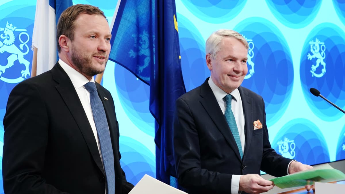 Suomen ulkoministeri Pekka Haavisto ja Viron ulkoministeri Margus Tsahkna lehdistötilaisuudessa.