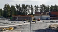 Koulutuskeskus Sedun tontilla Törnävällä tehdään rakennustöitä elokuussa 2022.
