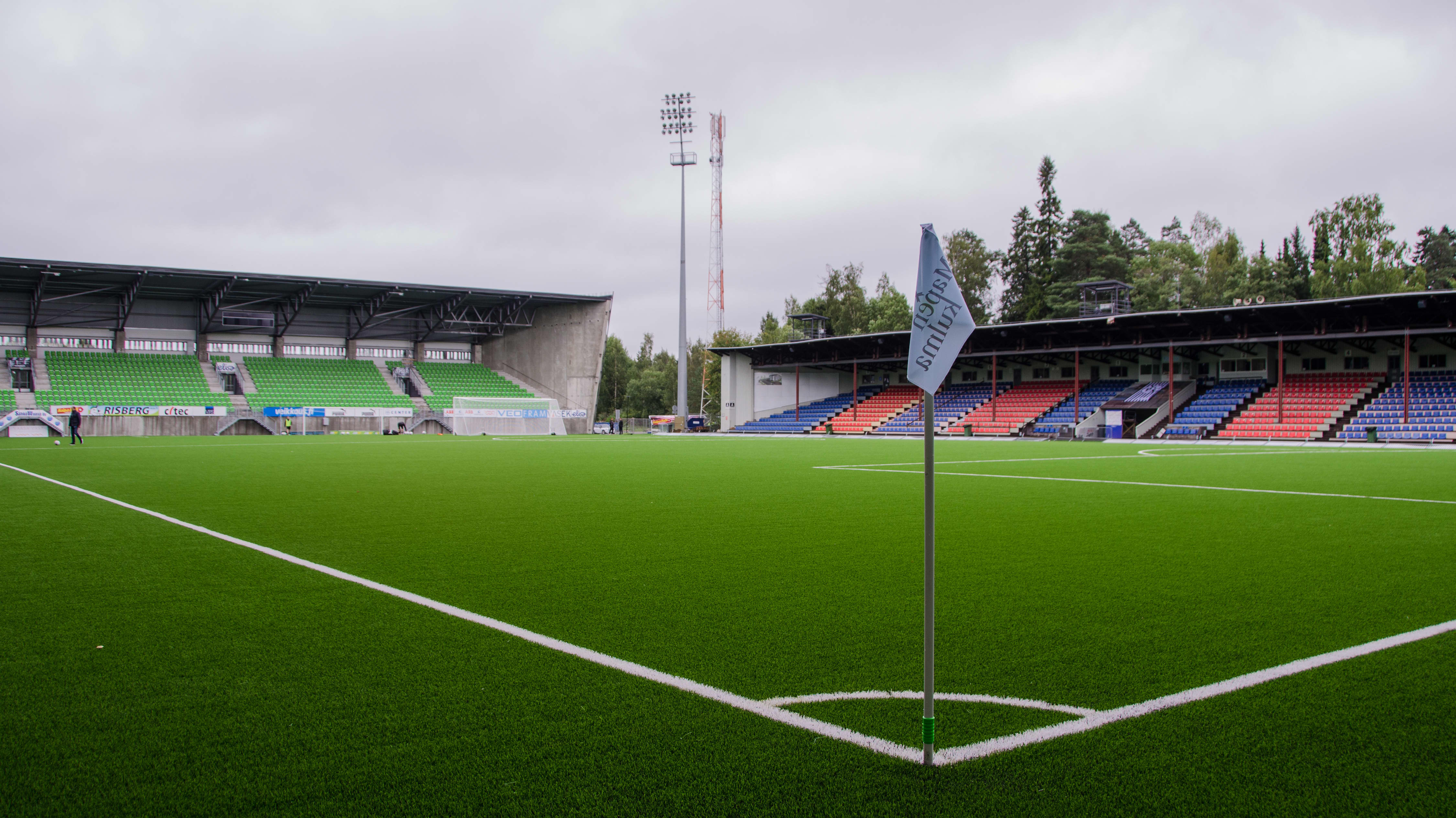 Konstgräsplanen på Sandvikens fotbollsstadion i Vasa.