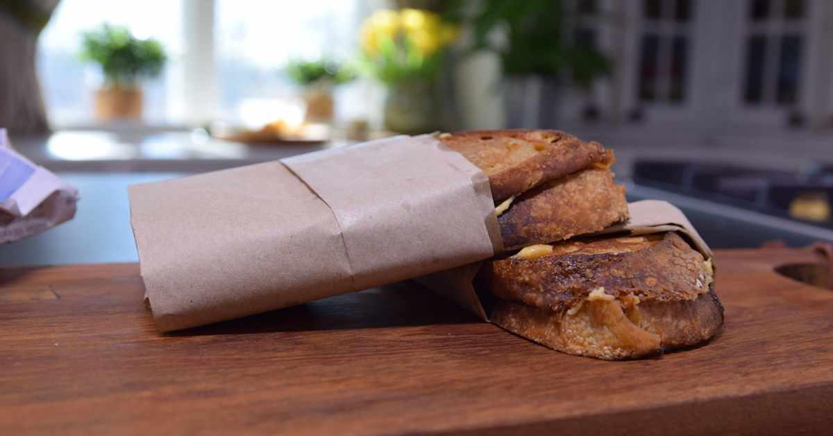 Karkota kylmyys lämpimällä tonnikalaleivällä – amerikkalainen tuna melt ...