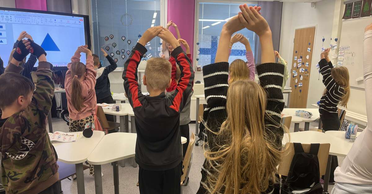 konnevetisess-koulussa-lasketaan-matikkaa-jumpan-tahtiin-liikunta-on