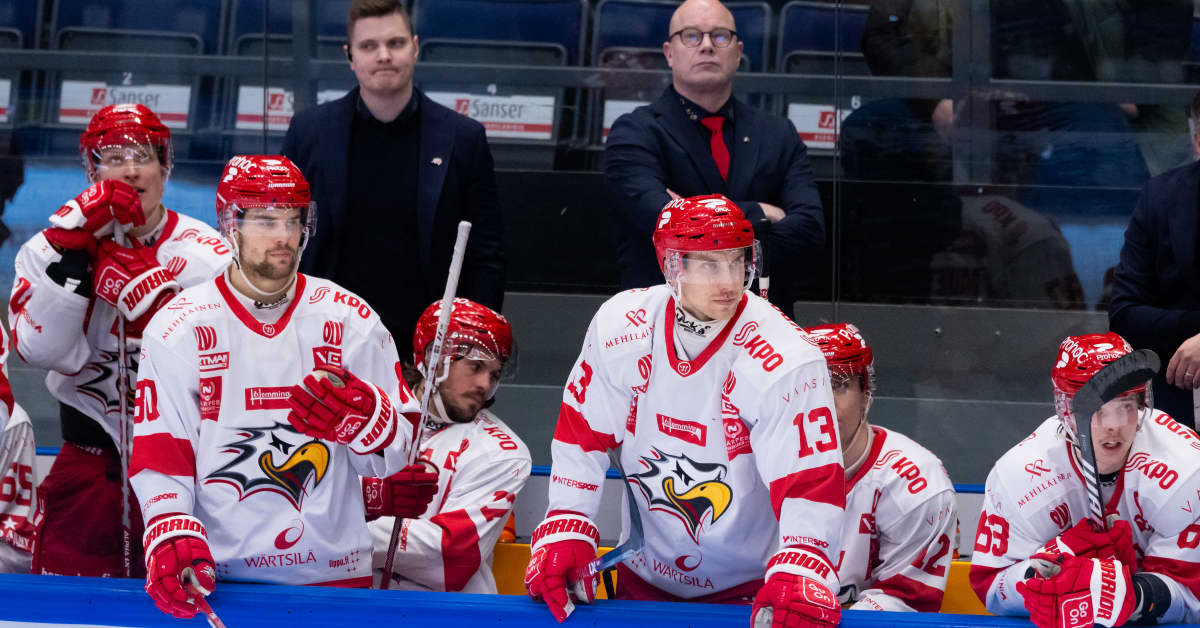 Öppna portar då Sport hade retrotema släppte in sex puckar i andra