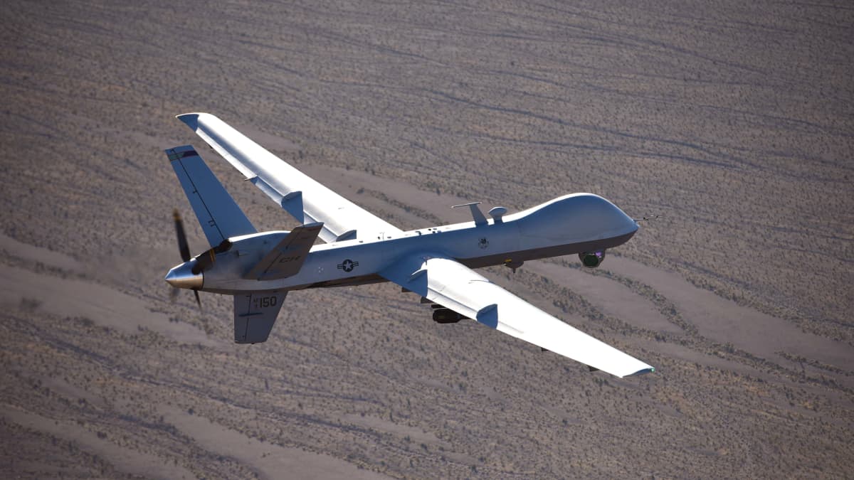 Yhdysvaltalainen MQ-9 drooni, miehittämätön lentokone.