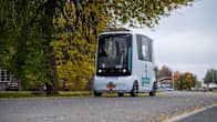 Photo shows a robot bus on the streets of Tampere.