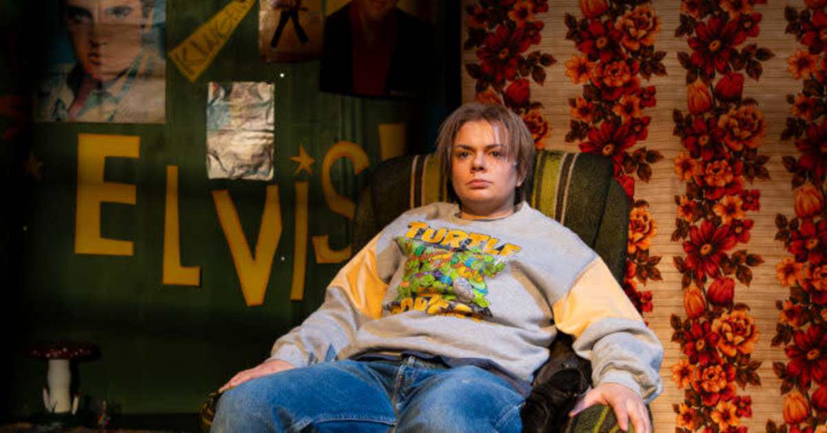 Lahden kaupunginteatterin Haapajärven Elvis vierailee Kansallisteatterissa