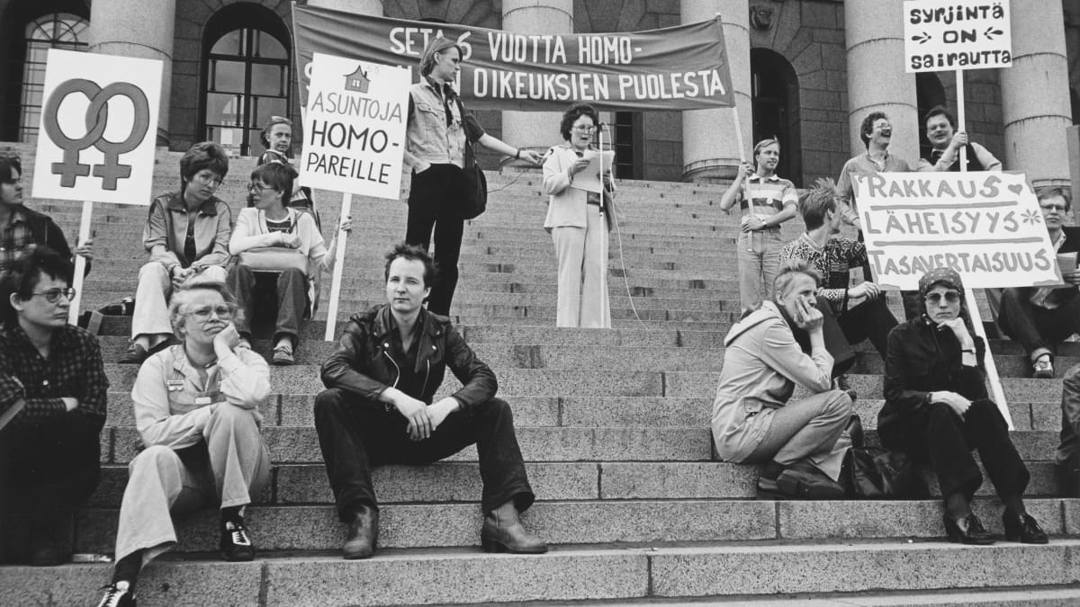 Setan mielenosoitus 1980-luvulla.
