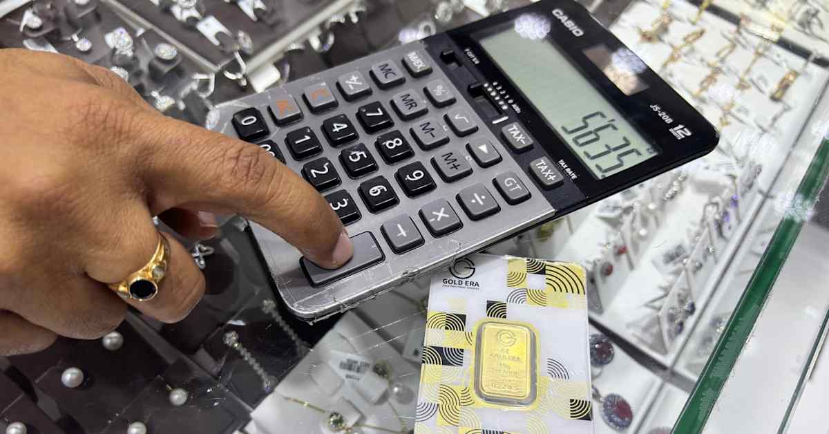 Tällaisen kultaharkon saisi 1400 eurolla – Dubain kultakauppiaat ovat nyt pulassa