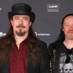 Tuomas Holopainen ja Kai Hahto Emma-gaalassa.